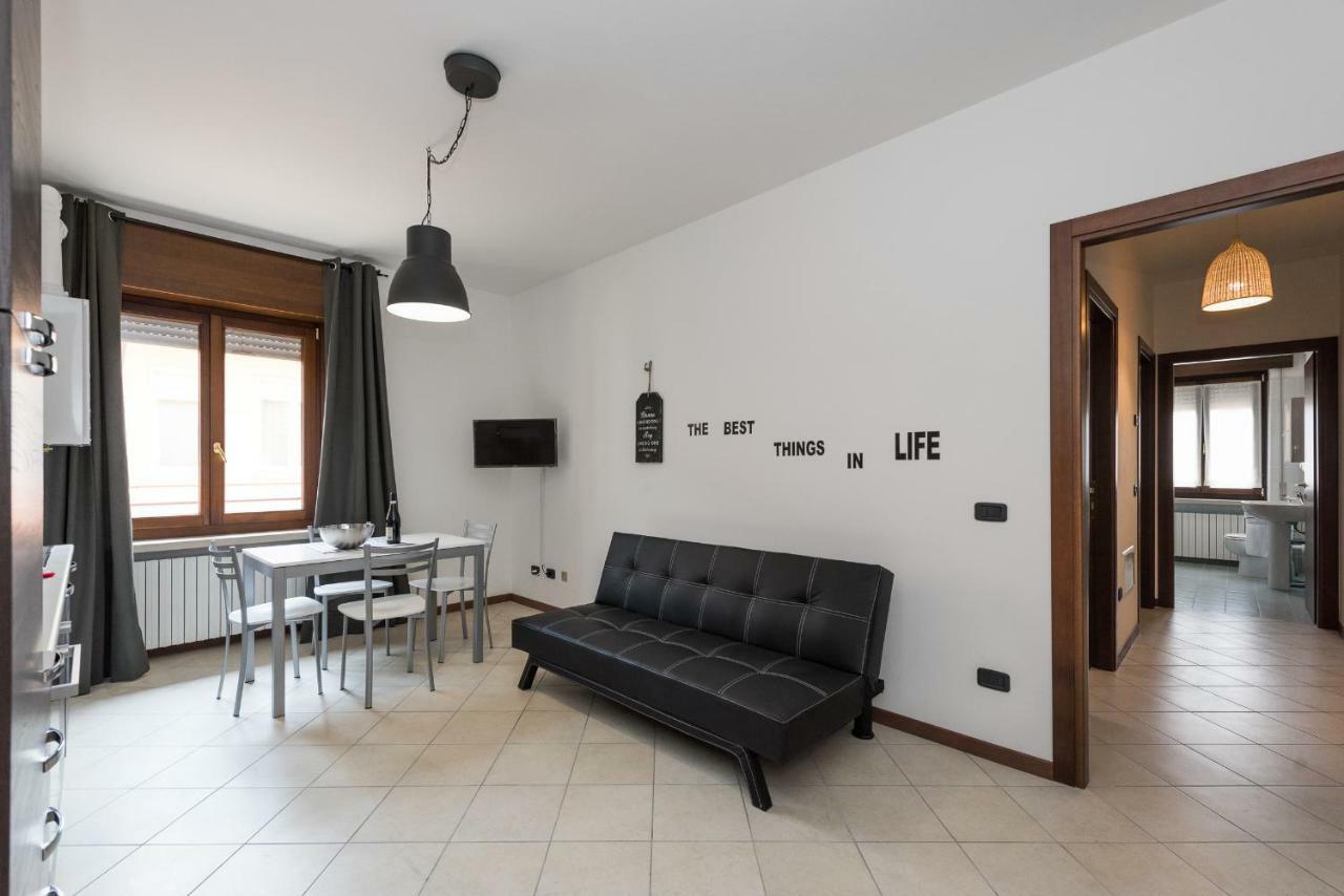 Ortaglia B3 Apartment Torri Del Benaco Bagian luar foto
